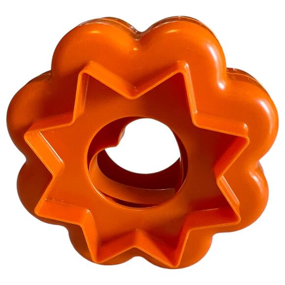 Vintage Tupperware Orange Cookie Cutter Set Heart Star Flower - Picture 7 of 7